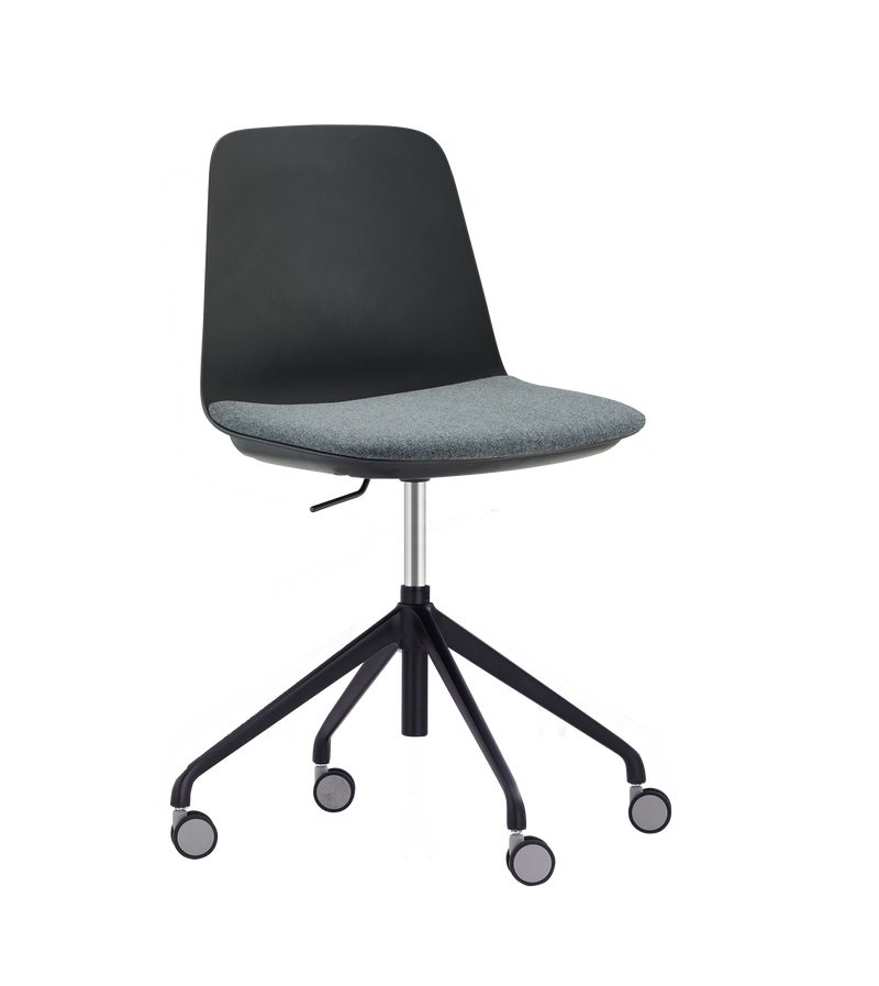 LAYLA Task 4 Star Base Chair