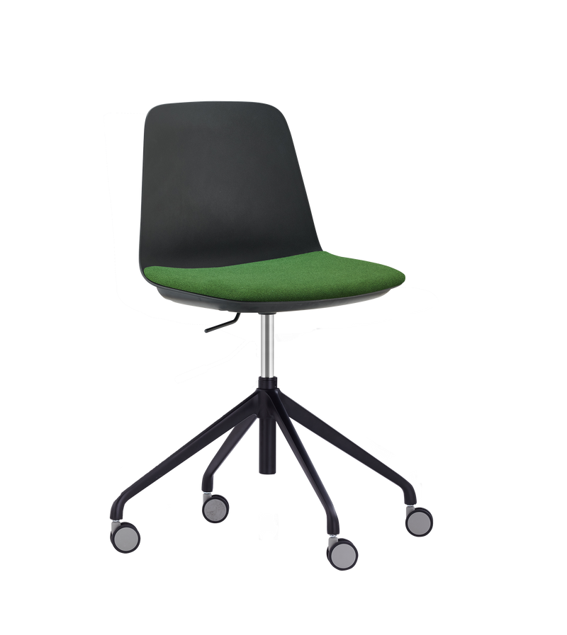 LAYLA Task 4 Star Base Chair