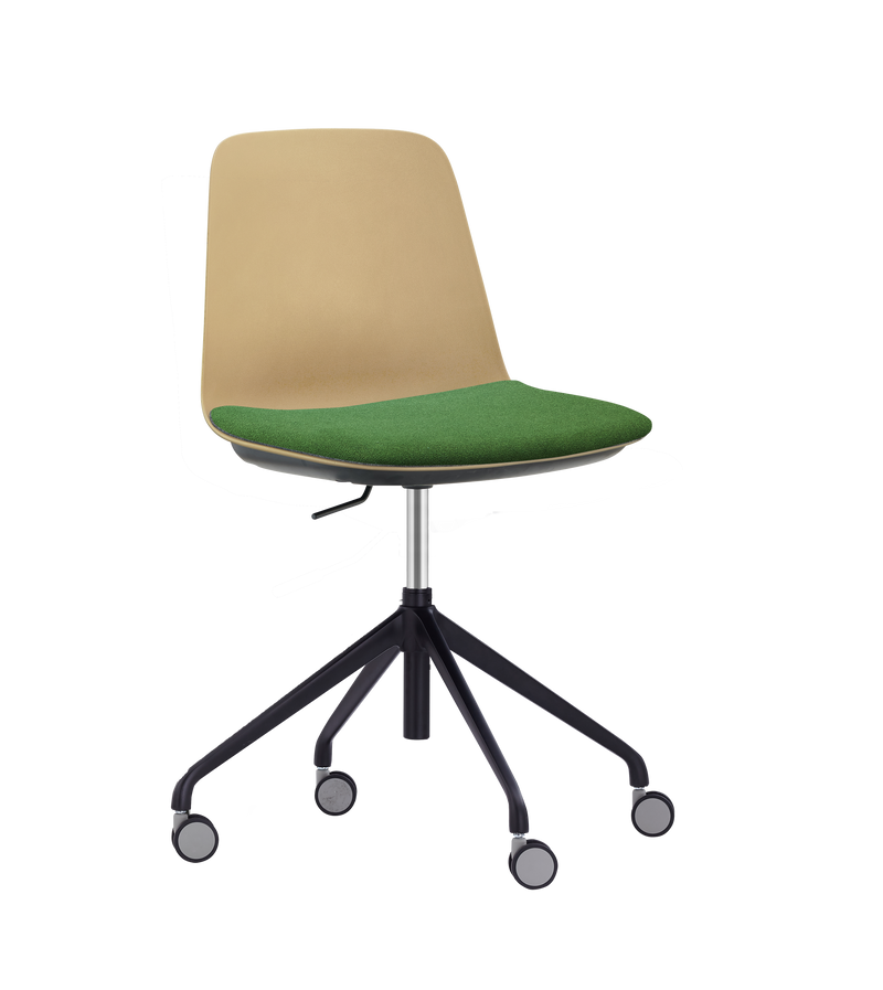 LAYLA Task 4 Star Base Chair